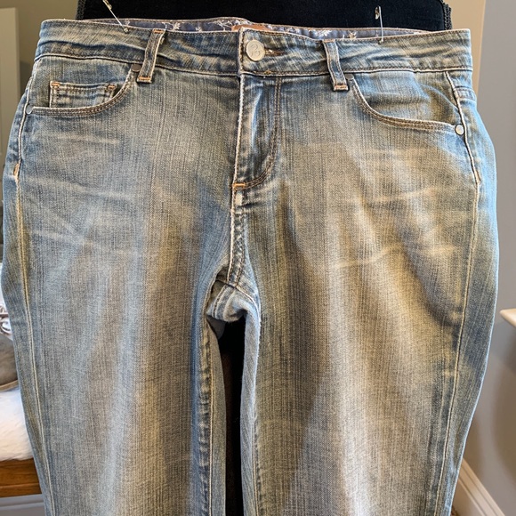 Paige Hollywood Hills Flare Leg Light Wash Jeans Size 29 - Picture 3 of 9